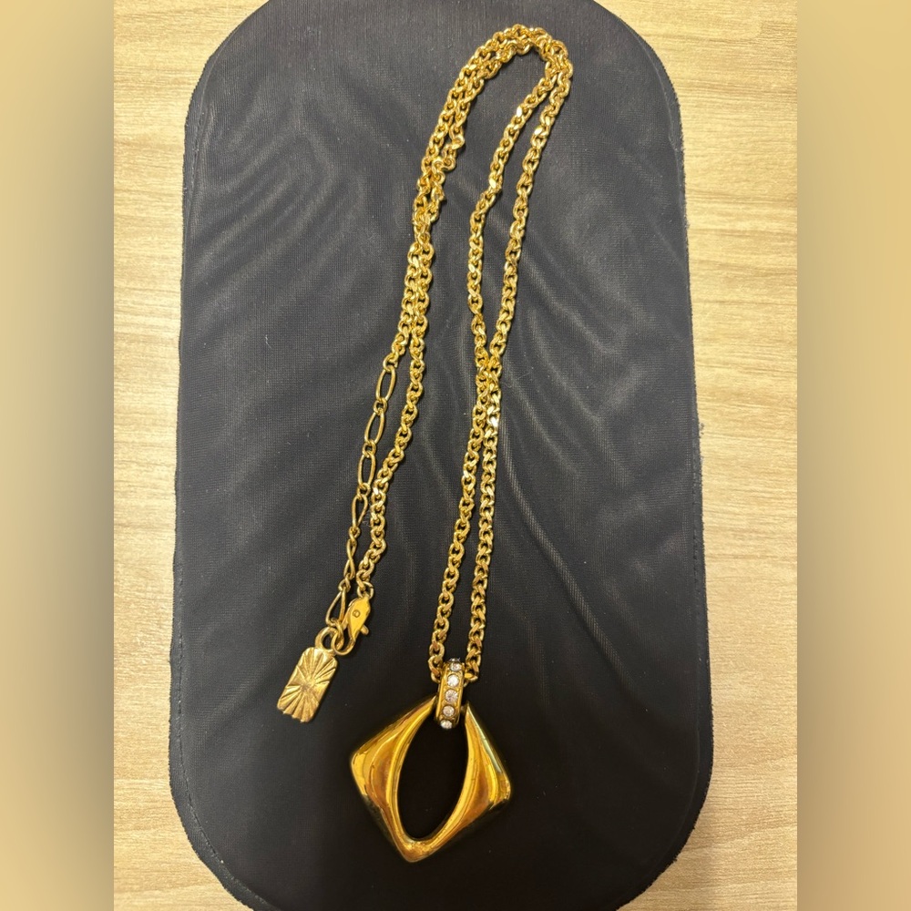 Yves Saint Laurent Vintage Gold Geometric Pendant Necklace - Picture 3 of 8